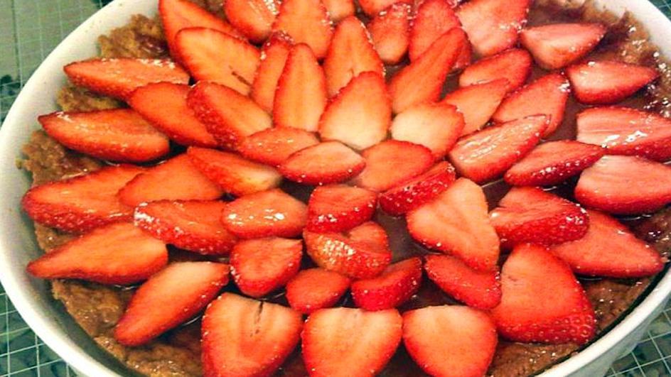 עוגת תותים עם קרם פטיסייר