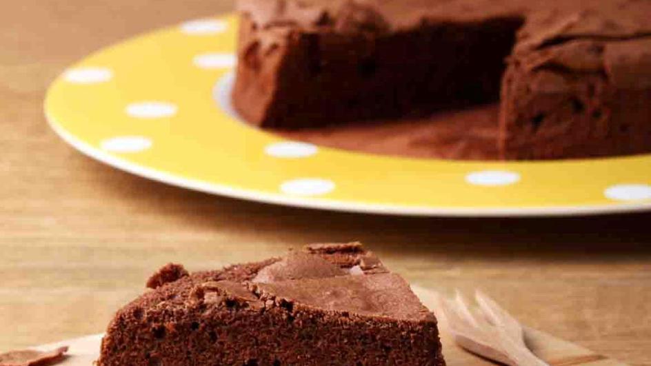 עוגת שוקולד פרווה פשוטה ומצוינת