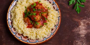 https://www.bishulim.co.il/sites/default/files/styles/ln_search_recipe_resultdesktop/public/srh_recipes/030171f60a379cdb50b59893514f3071.jpg?h=4f5b30f1&itok=Oka7b81s