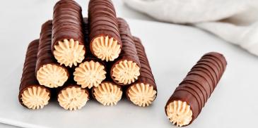 https://www.bishulim.co.il/sites/default/files/styles/ln_search_recipe_resultdesktop/public/srh_recipes/5109fe60d35c2d0cc7566de5c061e5b4.jpg?h=54a6900b&itok=nYY5sDjb