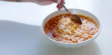 https://www.bishulim.co.il/sites/default/files/styles/ln_search_recipe_resultdesktop/public/srh_recipes/635832dd334332d439ff1c2dc3068cf6.jpg?h=4f5b30f1&itok=8m-6bHvK
