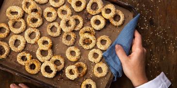 https://www.bishulim.co.il/sites/default/files/styles/ln_search_recipe_resultdesktop/public/srh_recipes/672d66ba24176edaf83105159a4626b6.jpg?h=b8fd1c42&itok=xba-ogf4