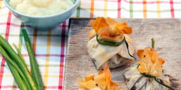https://www.bishulim.co.il/sites/default/files/styles/ln_search_recipe_resultdesktop/public/srh_recipes/7868579178183061f99f3f0de3d2b81d.jpg?h=a6facc40&itok=D8Fvb8c1