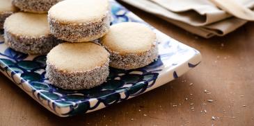 https://www.bishulim.co.il/sites/default/files/styles/ln_search_recipe_resultdesktop/public/srh_recipes/82d99a5185d60ece220f77c535bf7380.jpg?h=4f5b30f1&itok=1FYGYQh4