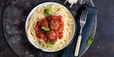 https://www.bishulim.co.il/sites/default/files/styles/ln_search_recipe_resultdesktop/public/srh_recipes/93c01cabcf7b8dc5766d8761ee94efee.jpg?h=820f05d7&itok=75hfY0r9