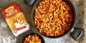 https://www.bishulim.co.il/sites/default/files/styles/ln_search_recipe_resultdesktop/public/srh_recipes/e0215acffaf2dc42f658253999e2ab0e.jpg?h=bb0e544f&itok=9v7vdqk_