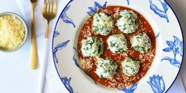 https://www.bishulim.co.il/sites/default/files/styles/ln_search_recipe_resultdesktop/public/srh_recipes/e5c8529f10d2917bb2d236008db4c410.jpg?h=4f5b30f1&itok=s02CQJGI