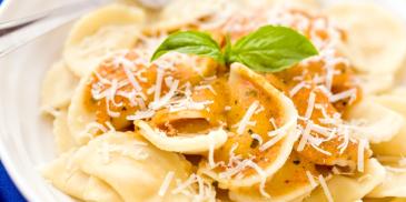 https://www.bishulim.co.il/sites/default/files/styles/ln_search_recipe_resultdesktop/public/srh_recipes/e908ef6f3c9f020f505934ed74c8cc41.jpg?h=1ce2cf88&itok=7cHjlclp