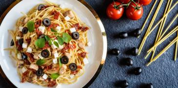 https://www.bishulim.co.il/sites/default/files/styles/ln_search_recipe_resultdesktop/public/srh_recipes/e99324d0cc682ee9038a65b43db83dcc.jpg?h=f23f7f6b&itok=HkFy-R7U