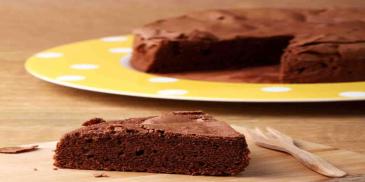 עוגת שוקולד פרווה פשוטה ומצוינת